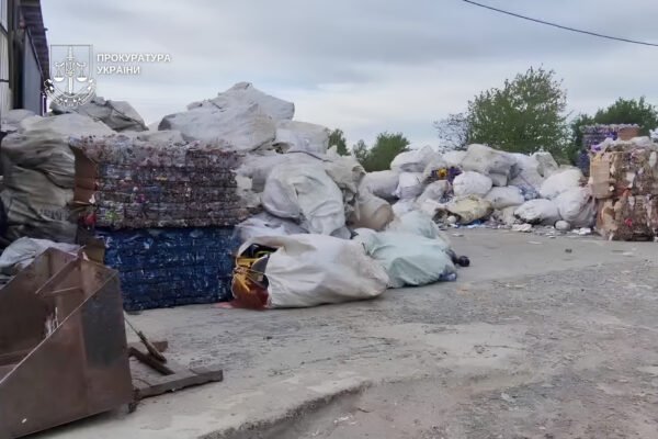 В Ужгороді депутат відкрив «полігон для своїх»: Його звинувачують у незаконному заробітку на вторсировині
