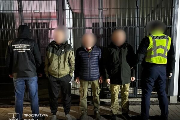 На Закарпатті двоє дезертирів за 10 тис. дол. переправляли ухилянтів за кордон