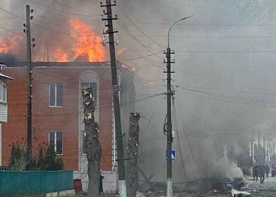 На Чернігівщині окупанти вдарили по будівлі податкової в Новгороді-Сіверському
