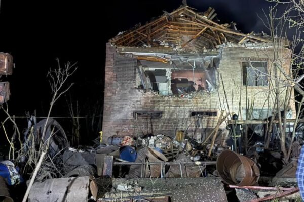 Через влучання у приватний сектор у Слов’янську постраждали три жінки