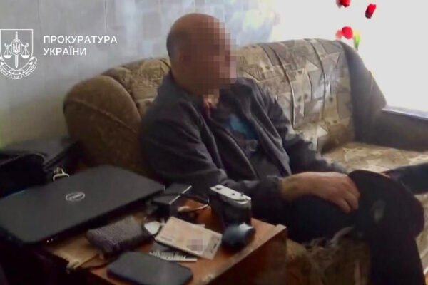 У Тернополі викрили 60-річного педофіла, який зґвалтував підлітка і втягував дітей у створення порнографічного контенту