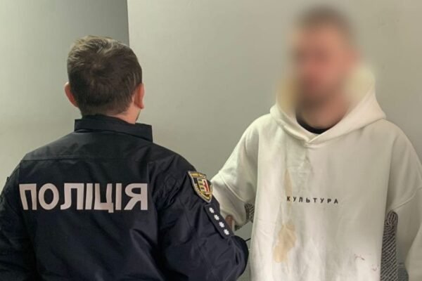 На Закарпатті між відвідувачами закладу відпочинку сталася стрілянина – стрільця затримали