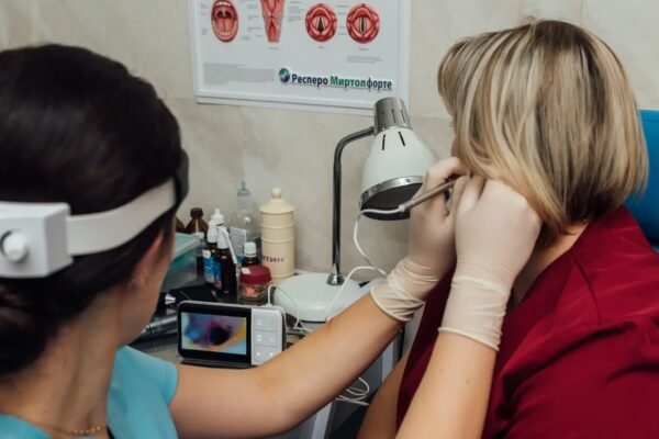 У Франківську жінка звернулася до медиків зі скаргами на біль у вусі – там виявили павука