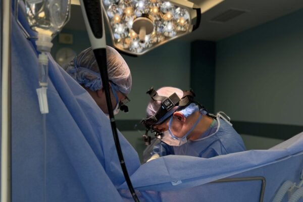 Львівські медики пересадили серце 25-річному чоловікові