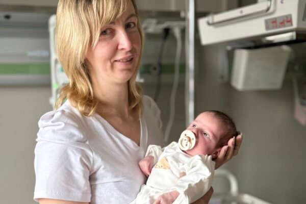 В Охматдиті вперше провели лапароскопічну операцію новонародженій дитині