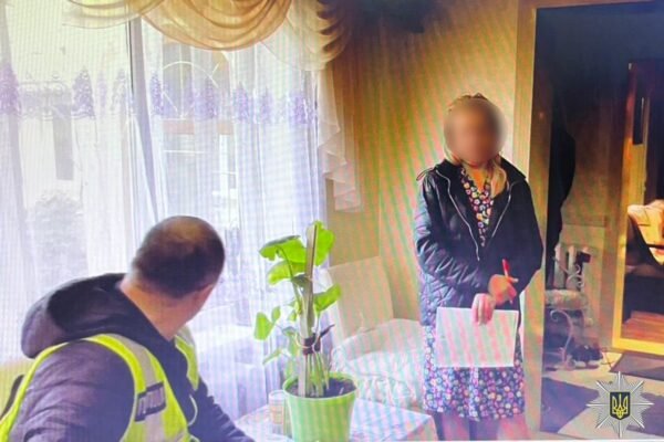 Прославляла СРСР і Сталіна: Мешканка Прикарпаття отримала підозру за пропаганду комуністичного режиму