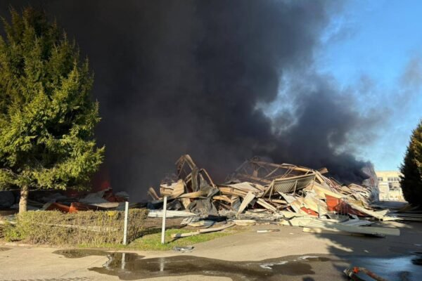 Масований удар дронів по Корюківці на Чернігівщині: 18 БпЛА знищили кілька підприємств та енергооб’єкт