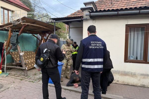 Замість грошей – сувенірні купюри: На Закарпатті викрили масштабну аферу з банкоматами