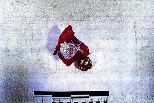 Наркотики в цукерках: На Прикарпатті засудили групу рецидивістів за збут наркотиків в СІЗО