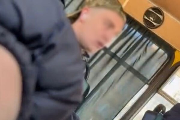 Розпилив газовий балончик у маршрутці: Підозру отримав 27-річний киянин, який перебуває у СЗЧ