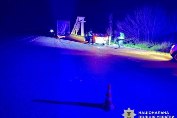 Поблизу села Озерне сталася аварія, є постраждалий