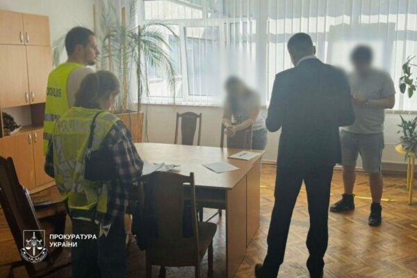 Директорку ліцею в Києві судитимуть через розтрату майже 8 млн грн
