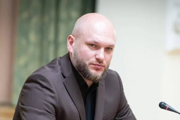 Найнижчі зарплати і відсутність кадрів: Чому держава саботує розвиток БЕБ