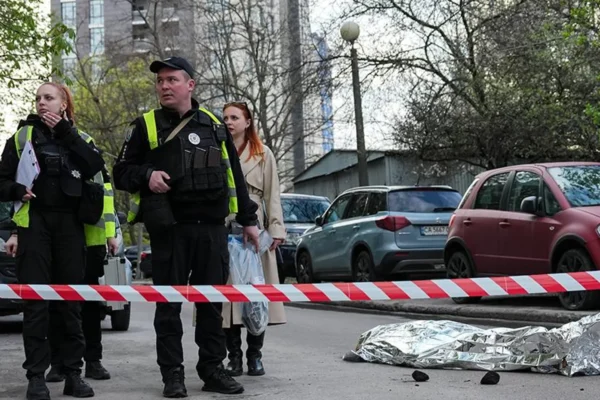 Закрив собою дитину: У лікарні помер двірник, який постраждав унаслідок стрілянини у Києві