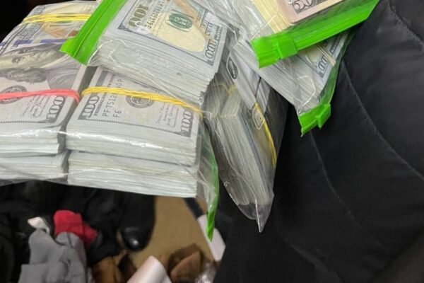 На Закарпатті керівника ВЛК спіймали на хабарі – під час обшуків виявили майже 500 тис. дол., – Глагола