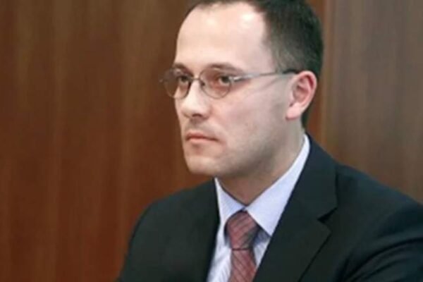 Хабар в 1 млн доларів: ВРП звільнила суддю Господарського суду Львівщини