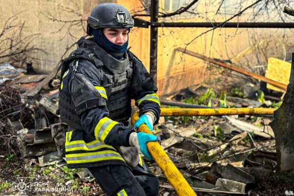 Росіяни атакували житловий сектор на Харківщині