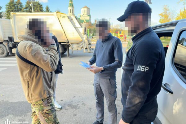 Посадовець військової частини на Запоріжжі привласнив мільйон гривень “бойових”