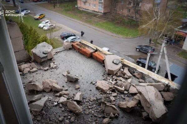 У ДСНС показали наслідки атаки по Київщині (ФОТО)