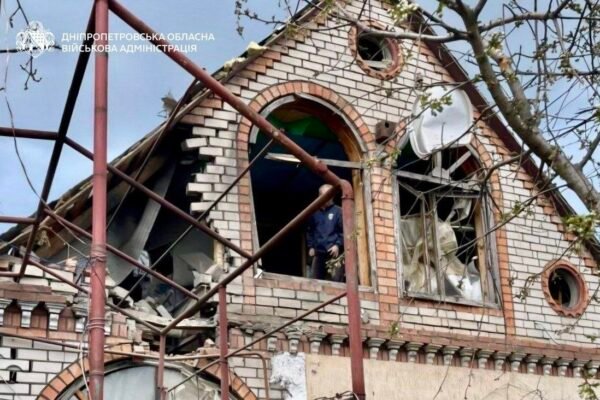 Росіяни обстріляли Дніпропетровщину: Поранили 4 людей