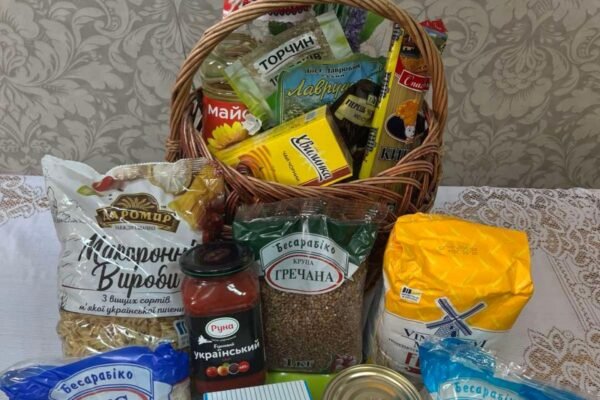 У Броварах 100 родин отримали продуктову допомогу до Великодня