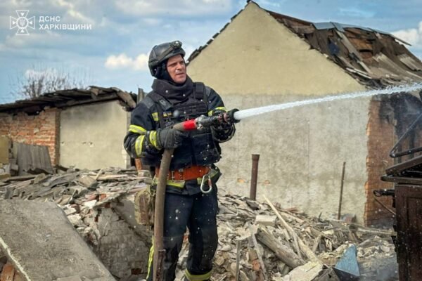 Росіяни вдарили по Великому Бурлуку на Харківщині: Загинула людина, – ДСНС