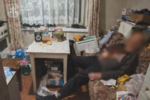 Понад 20 ударів ножем: У столиці племінник вбив дядька