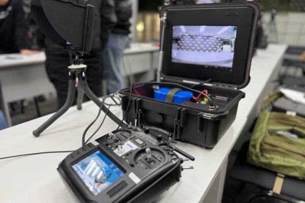 У ЗСУ впроваджують наземну станцію для оптоволоконних дронів, – Федоров