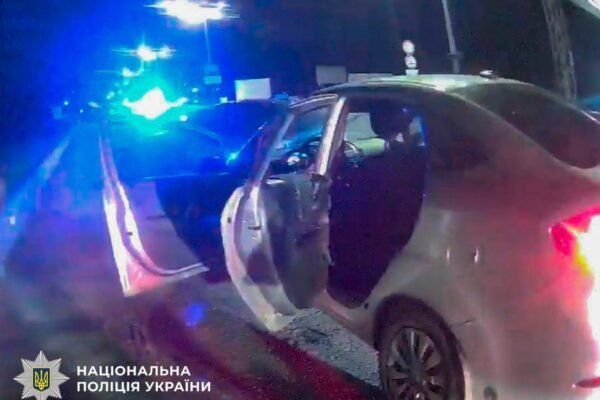 У Дарницькому районі п’яний підліток влаштував нічні перегони на авто