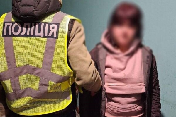 «Ваш родич потрапив у ДТП»: шахрайка виманила у 79-річної киянки понад 300 тисяч грн