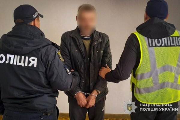 На Сумщині батько забив молотком свого сина та вивіз тіло на болото