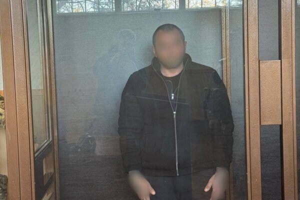 Під варту взяли іноземного кілера, який хотів застрелити високопосадовця ВМС ЗСУ