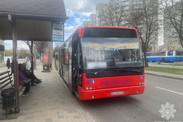 У Черкасах затримали водія автобуса, який керував без прав