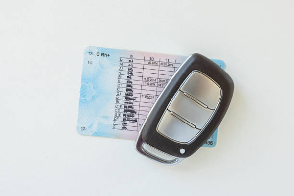 На Черкащині водія, позбавленого прав, спіймали за керування авто з підробленим посвідченням