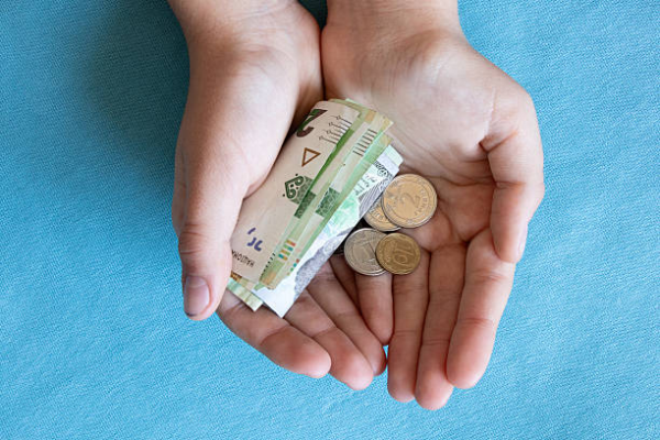 Громада на Черкащині заборгувала дітям-сиротам понад 145 тисяч — що вирішили у суді