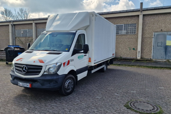 Черкаси отримали спецавто та медобладнання від німецького міста Білефельд (ФОТО)