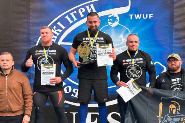 Поліцейський із Черкас переміг на Кубку України з богатирського багатоборства