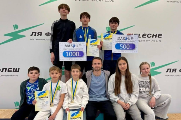 Черкаські фехтувальники здобули медалі на Всеукраїнських змаганнях «Ля Флеш Cup»