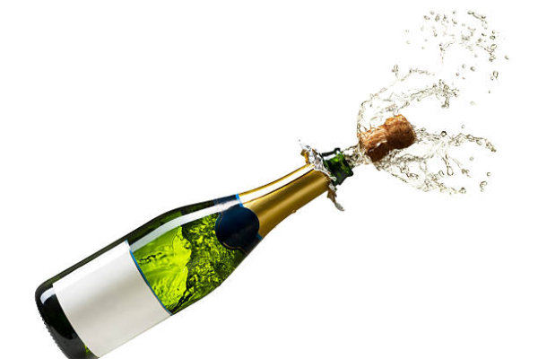 У Смілі чоловік побив до смерті знайомого пляшкою з-під шампанського та пограбував