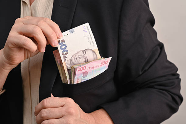 На Черкащині директора приватної фірми підозрюють у привласненні майже 700 тисяч бюджетних гривень