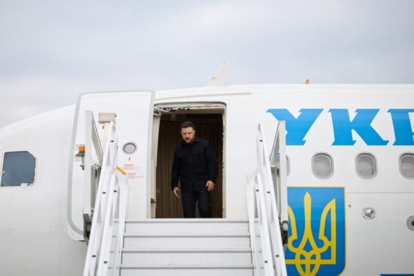 Зеленський прибув у Єреван на саміт Європейської політичної спільноти