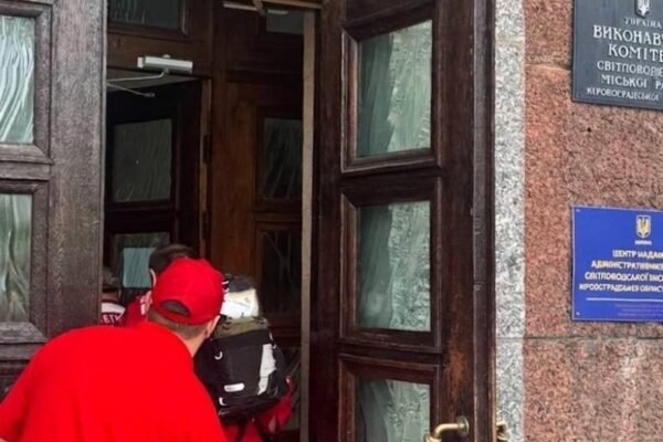 Вогонь у приміщенні Світловодської міськради відкрив перший заступник міського голови, – офіційна заява
