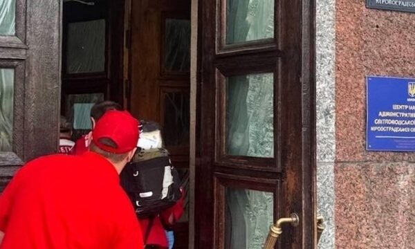 У поліції розповіли деталі стрілянини у мерії Світловодська