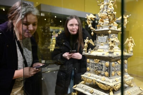 Золото Гетьманщини: У Києві відкрилася виставка «Коштовний спадок Козацької України» (ФОТО)