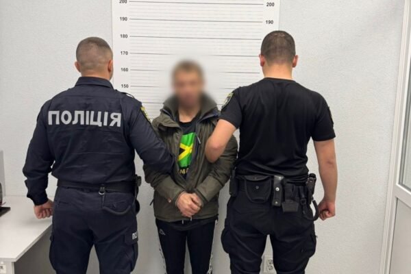 Не хотів повертати борг: На Закарпатті затримали 37-річного чоловіка, який стріляв з гвинтівки у знайомого