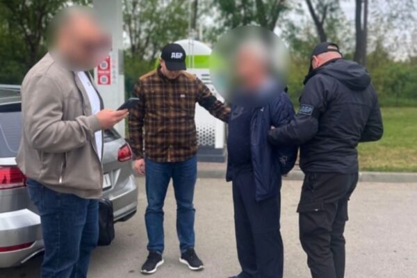 На Прикарпатті адвокат обдурив клієнтку на 18 тис. євро: Казав, гроші треба «для прокурора»