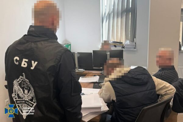 На Львівщині викрили трьох посадовців ВЛК, які «списували» здорових чоловіків з військового обліку