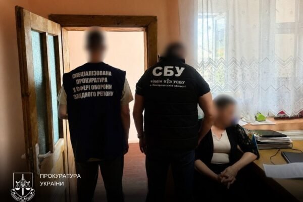 Пропонувала підкупити медиків для «потрібного» рішення ВЛК: На Закарпатті викрили адвокатку