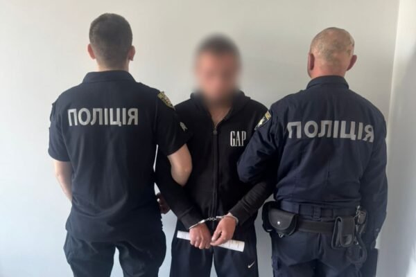 На Закарпатті 24-річний чоловік, щоб помститися жінці, підпалив їй будинок