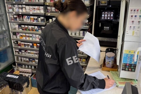В Одесі після розслідування БЕБ засудили організаторів тіньового продажу сигарет